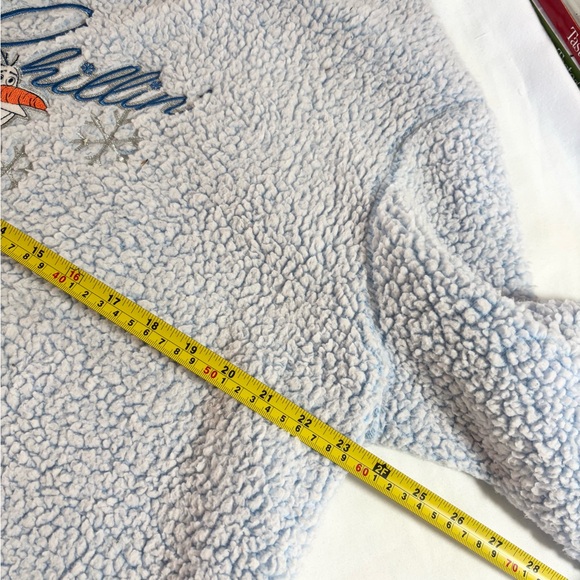 Disney Frozen II Blue Faux Fur Sleepwear top - Picture 5 of 6